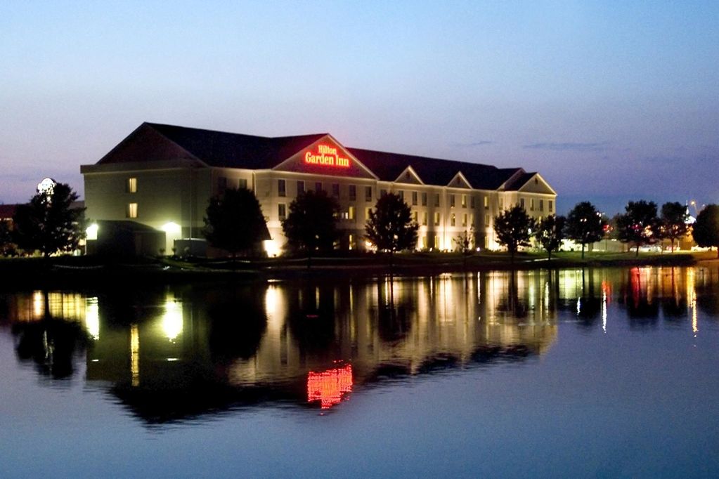 Hilton Garden Inn Evansville Exterior foto